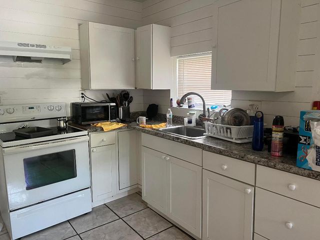 4108 Greenwood Avenue, West Palm Beach, FL 33407