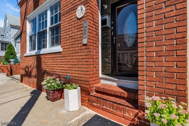 282 Alpine St, Perth Amboy City, NJ 08861