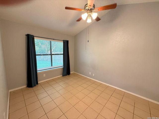 6318 LES HARRISON DR, San Antonio, TX 78250