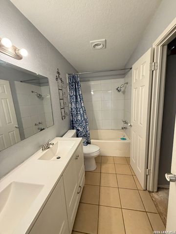 6318 LES HARRISON DR, San Antonio, TX 78250