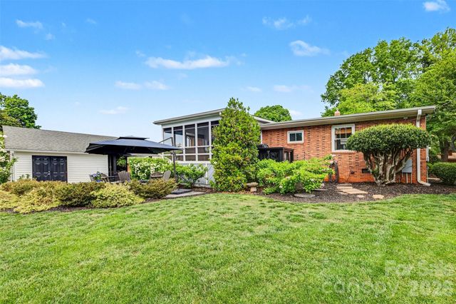 107 Peachtree Street, Belmont, NC 28012