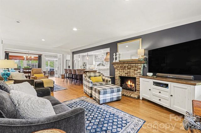 107 Peachtree Street, Belmont, NC 28012