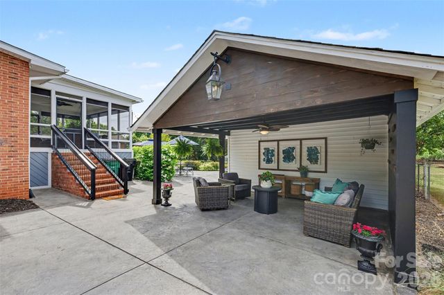 107 Peachtree Street, Belmont, NC 28012
