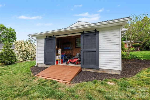 107 Peachtree Street, Belmont, NC 28012