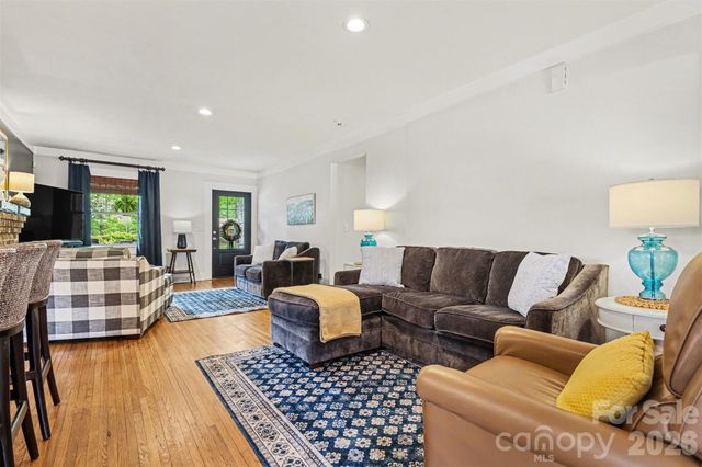 107 Peachtree Street, Belmont, NC 28012
