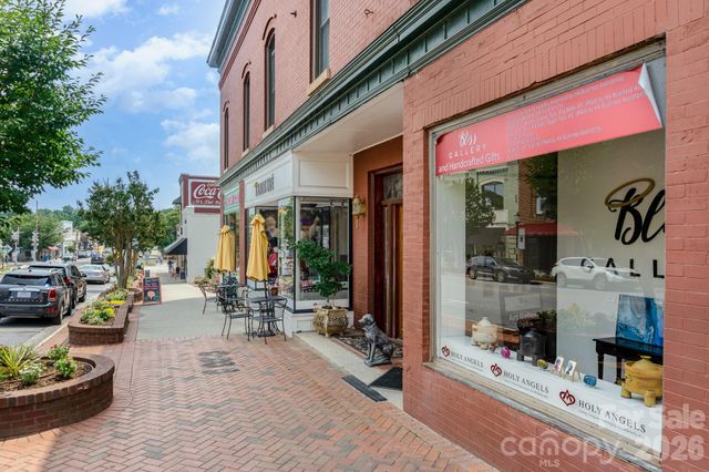 107 Peachtree Street, Belmont, NC 28012