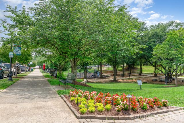 107 Peachtree Street, Belmont, NC 28012