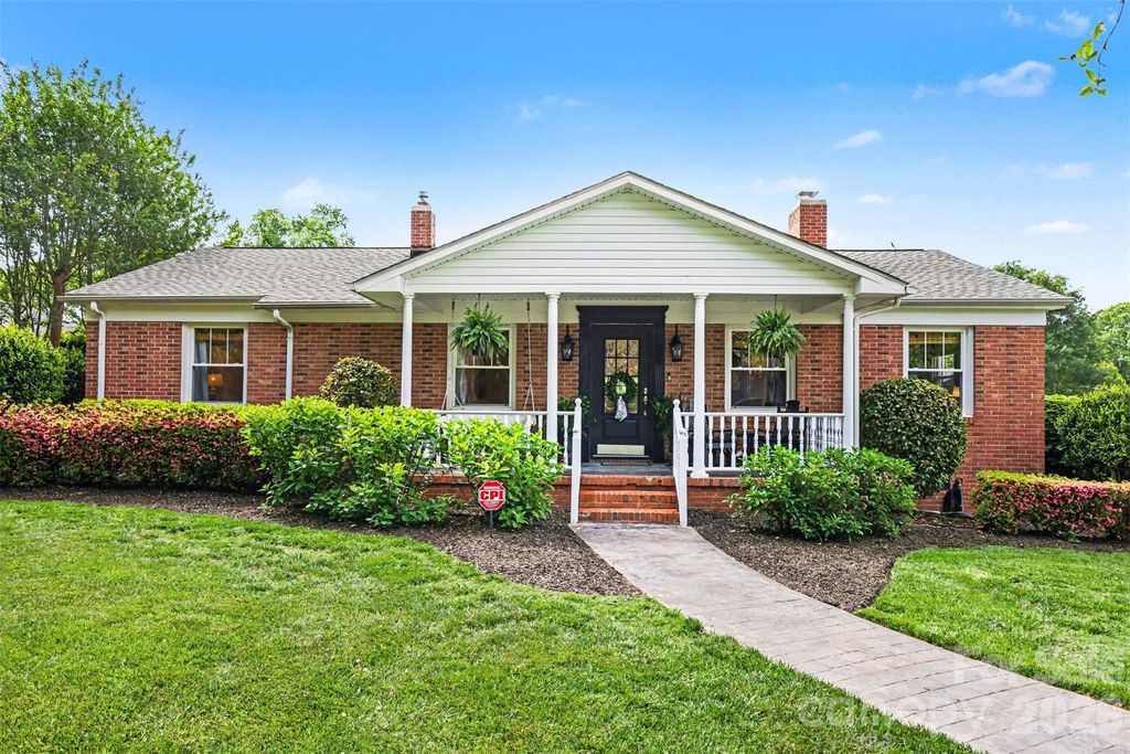 107 Peachtree Street, Belmont, NC 28012