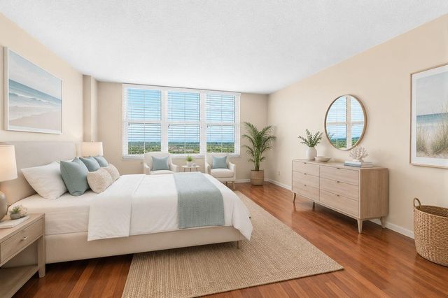 1150 Hillsboro Mile 905, Hillsboro Beach, FL 33062