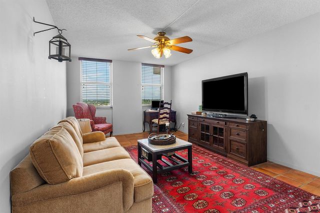 1150 Hillsboro Mile 905, Hillsboro Beach, FL 33062