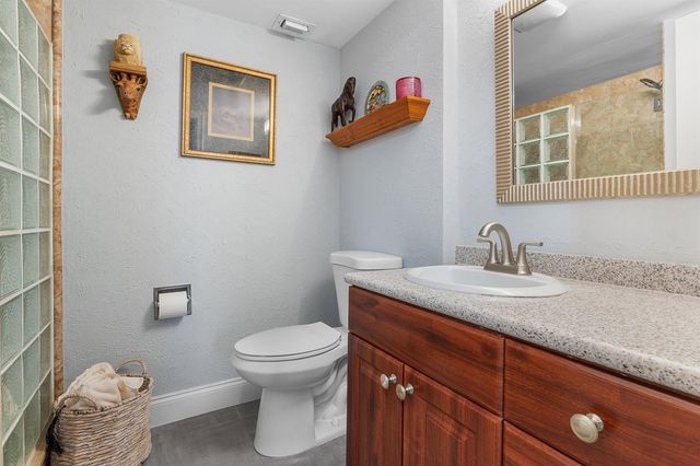1150 Hillsboro Mile 905, Hillsboro Beach, FL 33062