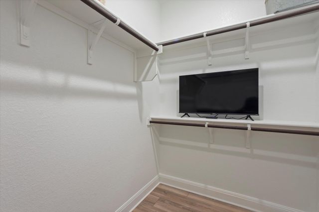 210 Bellows ST, Georgetown, TX 78633