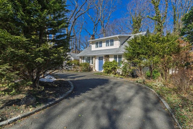 47 Elwood Road, Northport, NY 11768