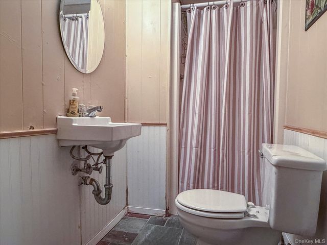 47 Elwood Road, Northport, NY 11768