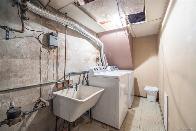 47 Elwood Road, Northport, NY 11768