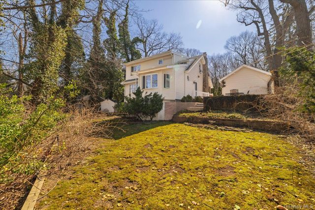 47 Elwood Road, Northport, NY 11768