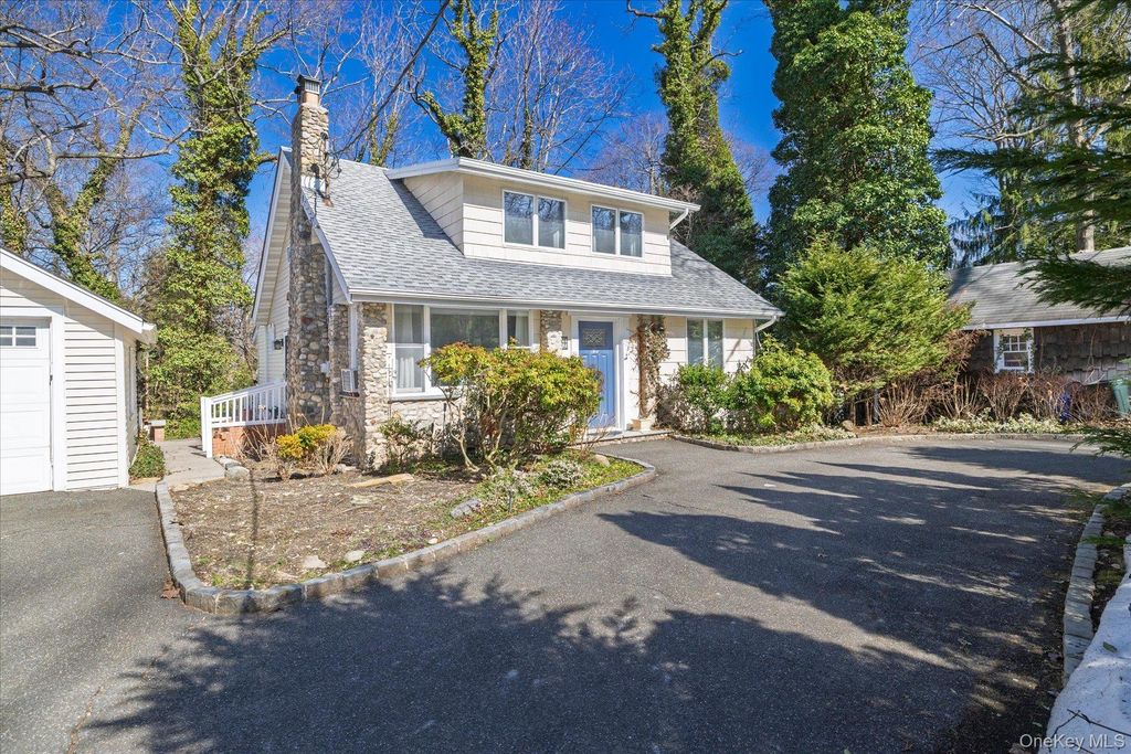 47 Elwood Road, Northport, NY 11768