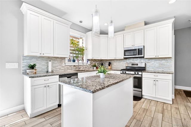 28 Ardmore Street, Cornwall, NY 12553