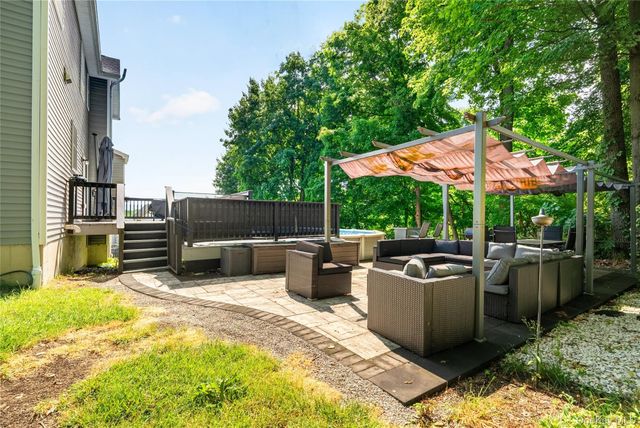28 Ardmore Street, Cornwall, NY 12553