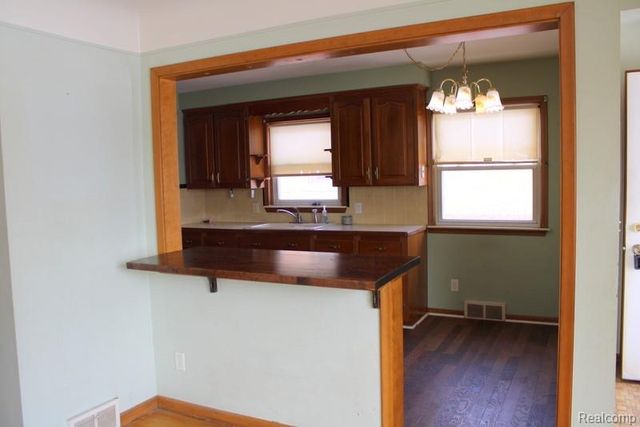 1214 15th Street, Wyandotte, MI 48192