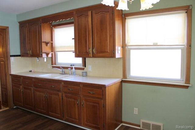 1214 15th Street, Wyandotte, MI 48192