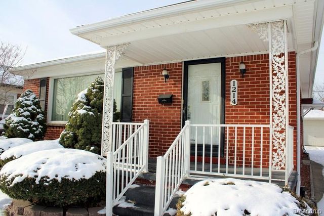 1214 15th Street, Wyandotte, MI 48192