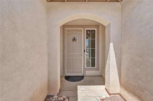 15808 Horizon Way, Adelanto, CA 92301