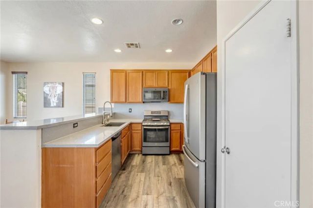 15808 Horizon Way, Adelanto, CA 92301