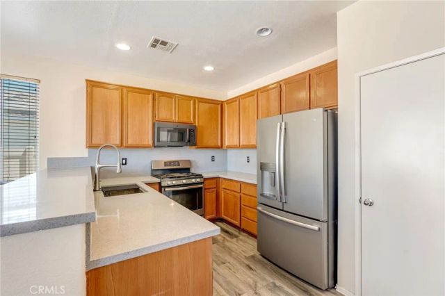 15808 Horizon Way, Adelanto, CA 92301
