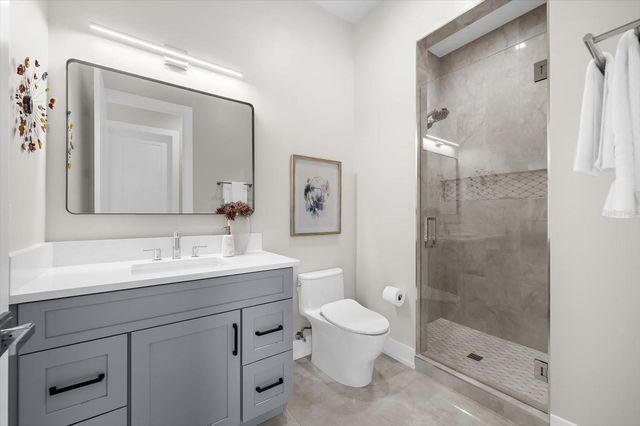 402 HILLSBOROUGH STREET, Palm Harbor, FL 34683
