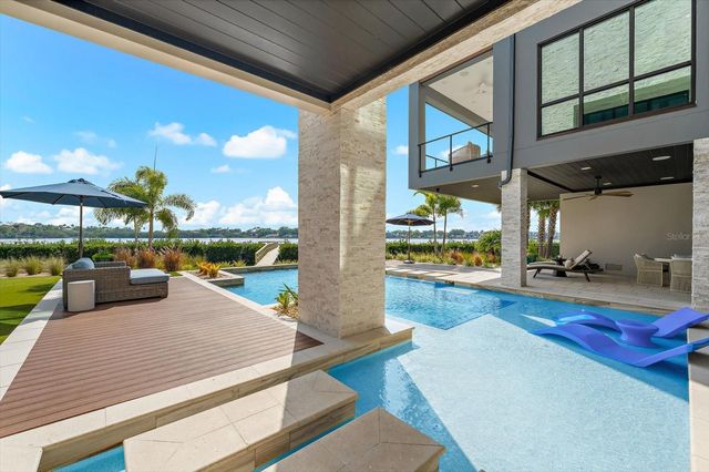 402 HILLSBOROUGH STREET, Palm Harbor, FL 34683