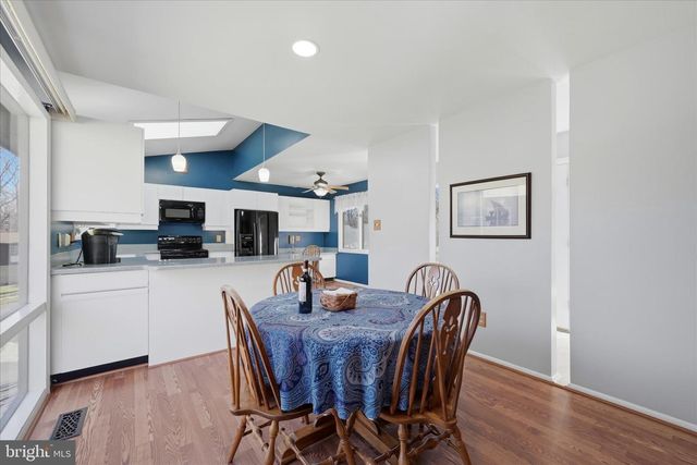 8825 CHARLES HAWKINS WAY, Annandale, VA 22003