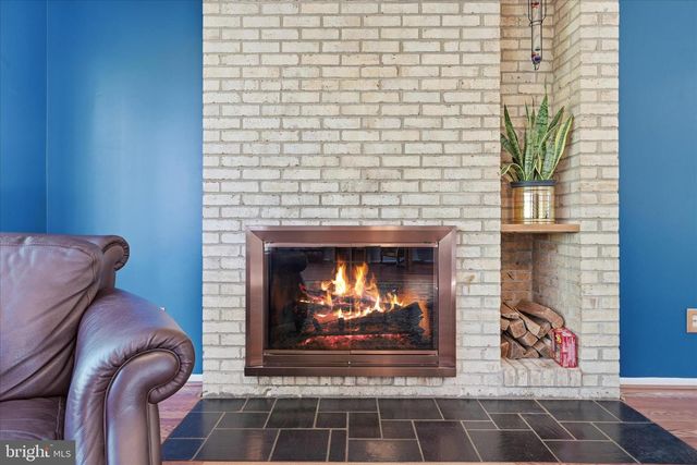 8825 CHARLES HAWKINS WAY, Annandale, VA 22003