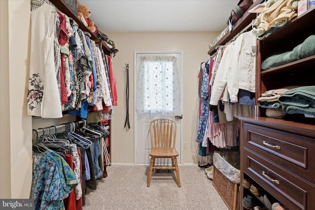 8825 CHARLES HAWKINS WAY, Annandale, VA 22003