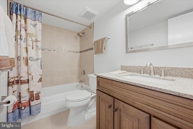 8825 CHARLES HAWKINS WAY, Annandale, VA 22003