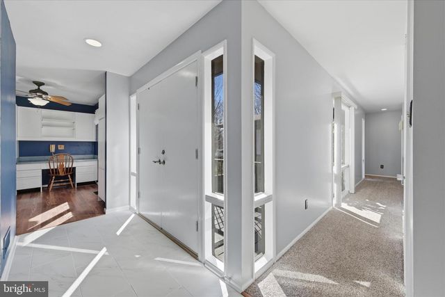 8825 CHARLES HAWKINS WAY, Annandale, VA 22003