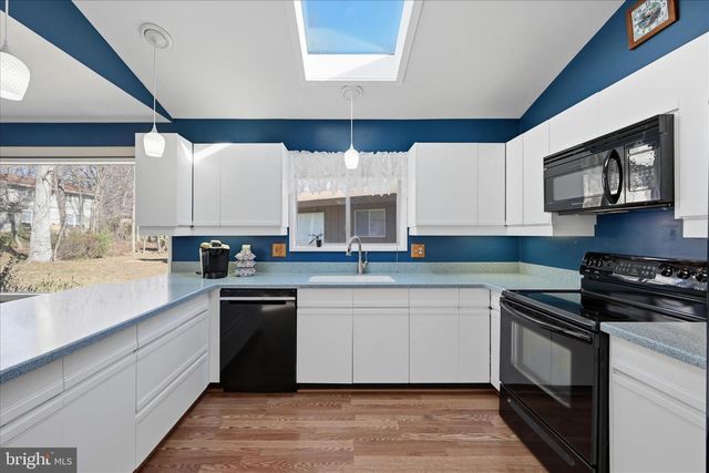 8825 CHARLES HAWKINS WAY, Annandale, VA 22003