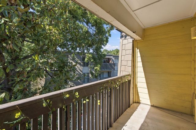 4845 Cedar Springs Road 363, Dallas, TX 75219