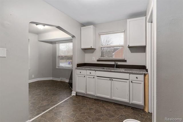 10642 Mckinney Street, Detroit, MI 48224