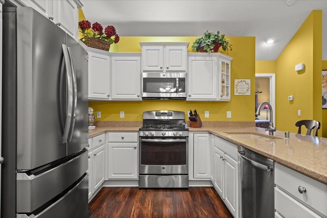 N50W25074 William DRIVE, Pewaukee, WI 53072