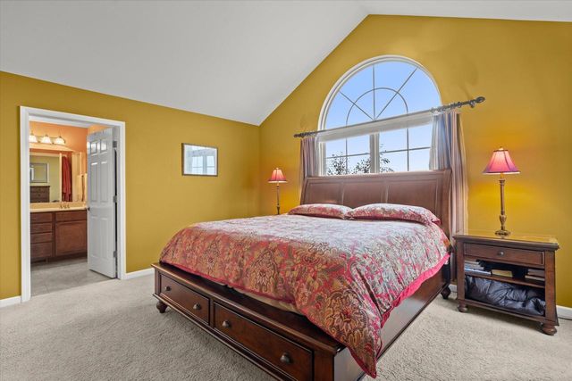 N50W25074 William DRIVE, Pewaukee, WI 53072