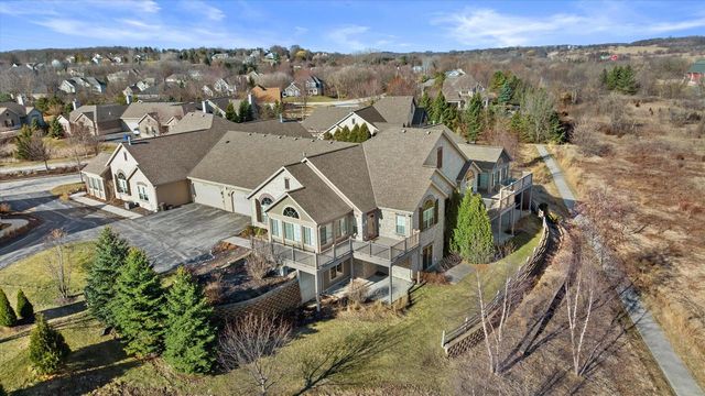 N50W25074 William DRIVE, Pewaukee, WI 53072