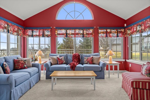 N50W25074 William DRIVE, Pewaukee, WI 53072