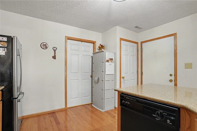 1151 74th Street NE, Cedar Rapids, IA 52402