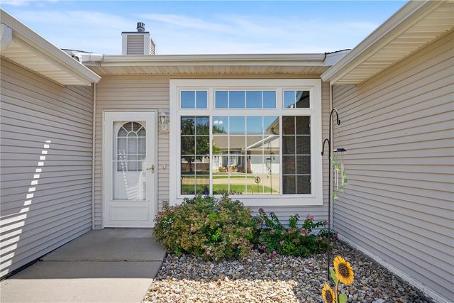 1151 74th Street NE, Cedar Rapids, IA 52402