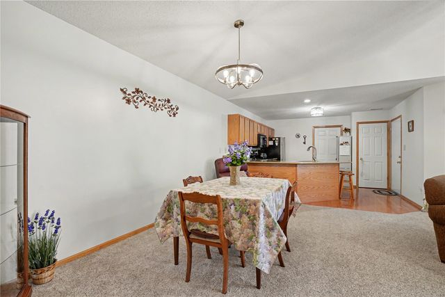 1151 74th Street NE, Cedar Rapids, IA 52402