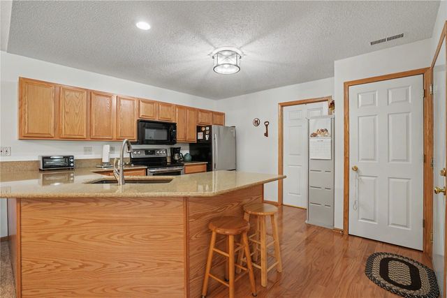 1151 74th Street NE, Cedar Rapids, IA 52402