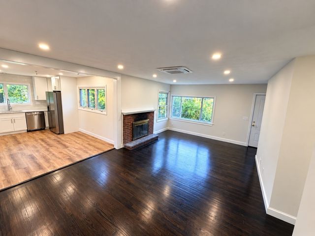 42 Birch Rd, Westford, MA 01886