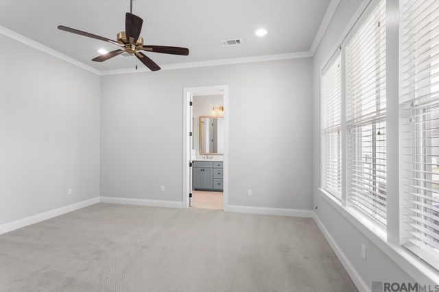 2040 Perennial Ln, Baton Rouge, LA 70810