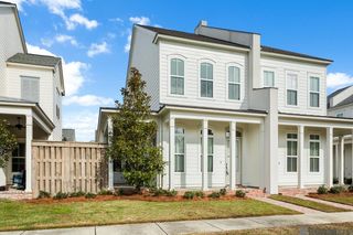 2040 Perennial Ln, Baton Rouge, LA 70810
